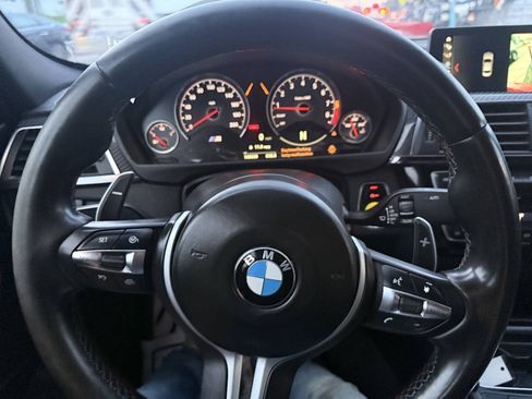 Used 2018 BMW M3 RWD image 17