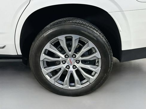 Used 2023 GMC Yukon Denali w/ LPO, Floor Liner Package AWD/4WD image 34