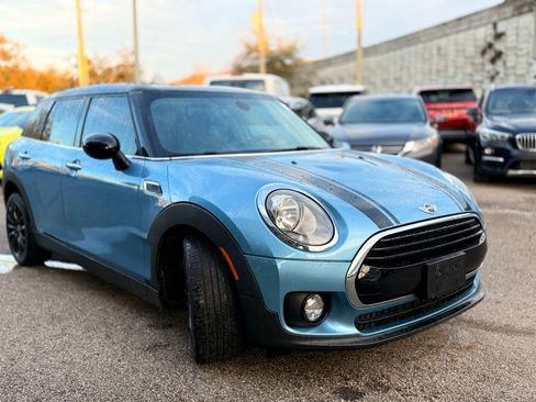 Used 2017 MINI Cooper Clubman image 3