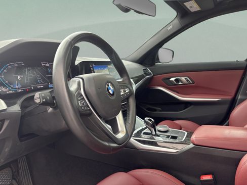 Used 2022 BMW 330i Sedan w/ Convenience Package RWD image 25