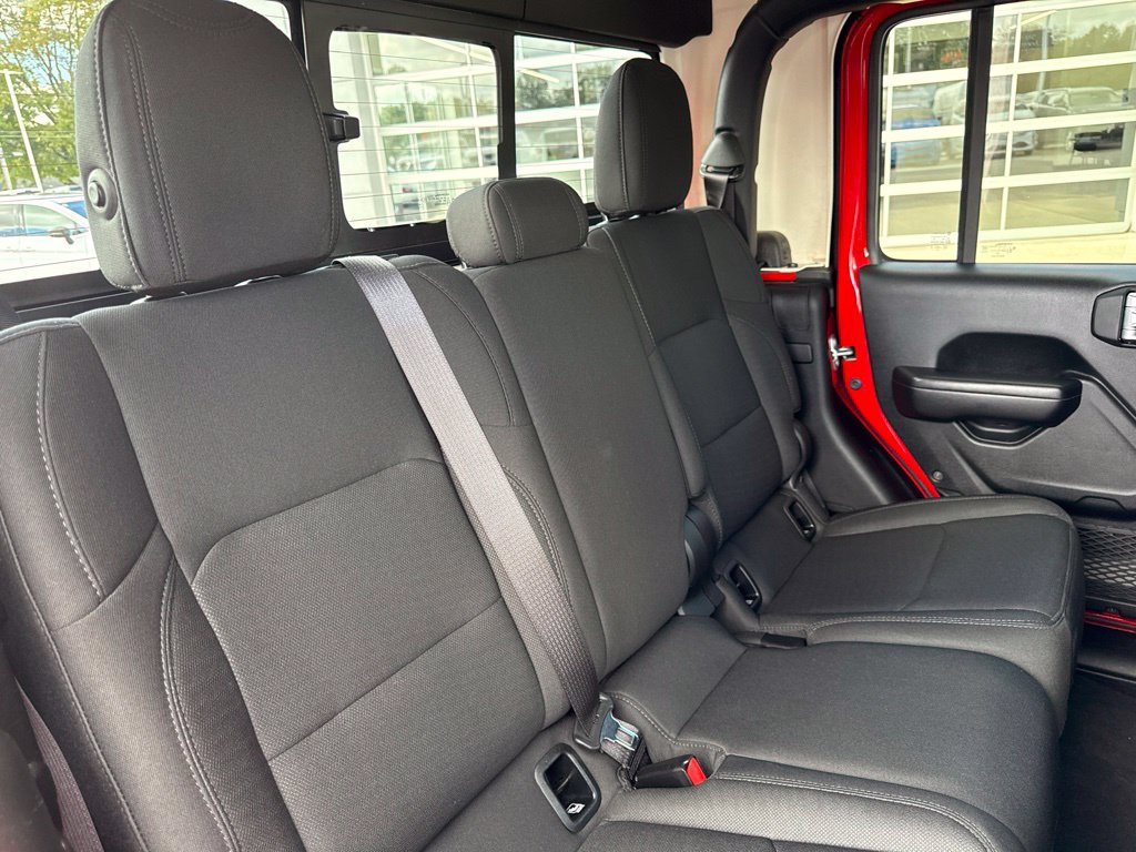 Used 2020 Jeep Gladiator Sport w/ Quick Order Package 24S AWD/4WD image 27