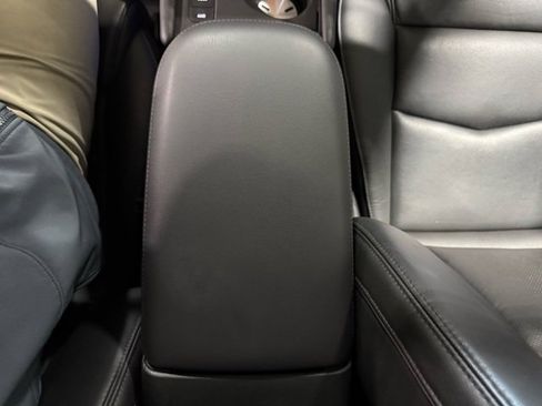 Used 2019 Cadillac XT5 Premium Luxury w/ Driver Assist Package image 29