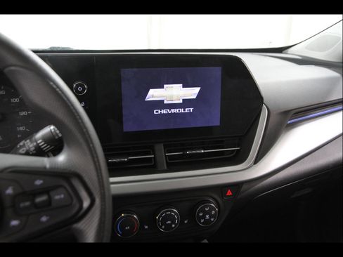 Certified 2024 Chevrolet Trax LS w/ LS Convenience Package image 9