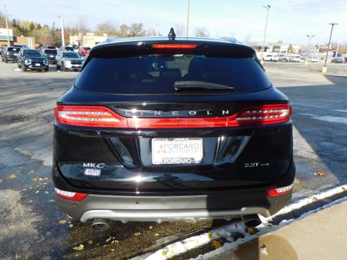 Used 2018 Lincoln MKC Reserve image 4