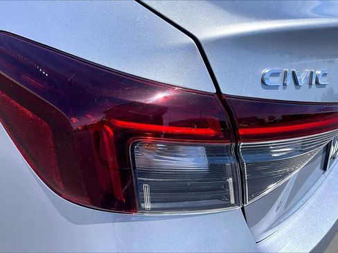 Used 2025 Honda Civic Sport Touring image 28
