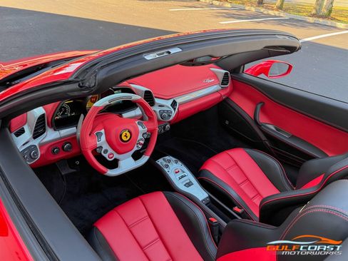 Used 2015 Ferrari 458 Spider image 2