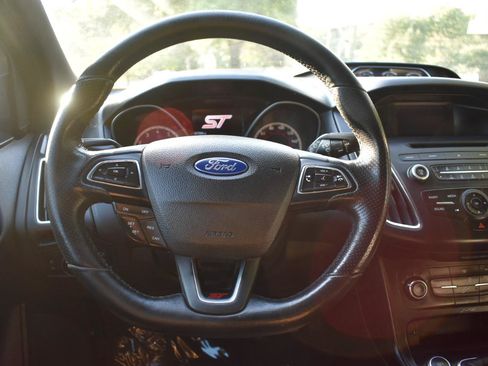 Used 2016 Ford Focus ST FWD image 26