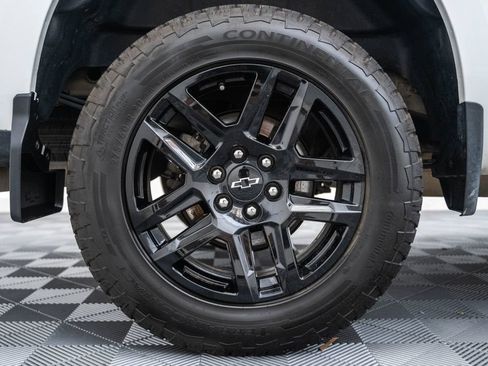 Used 2022 Chevrolet Silverado 1500 Custom AWD/4WD image 19