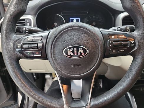 Used 2016 Kia Sorento LX image 30