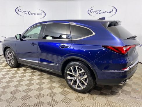 Used 2023 Acura MDX w/ Technology Package AWD/4WD image 4