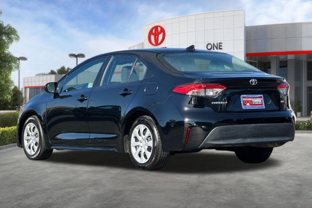 Used 2024 Toyota Corolla LE FWD image 6