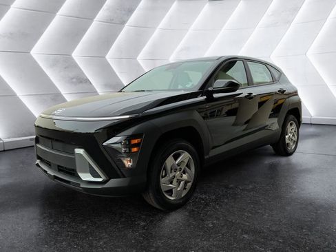 Used 2026 Hyundai Kona SE AWD/4WD image 2
