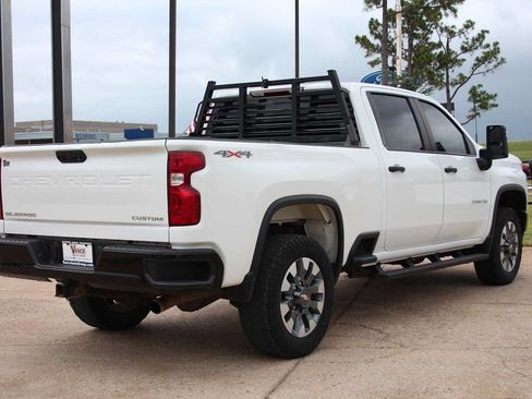 Used 2023 Chevrolet Silverado 2500 Custom w/ Custom Value Package AWD/4WD image 13