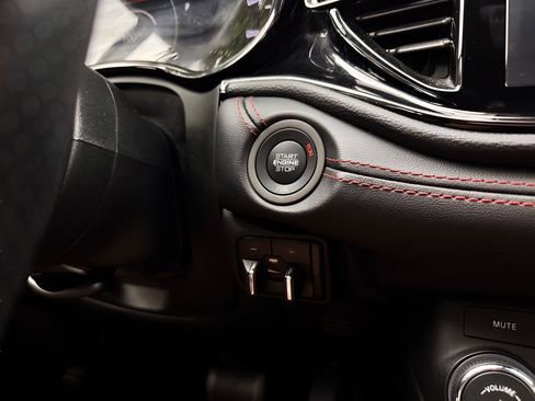 Used 2023 Dodge Durango GT RWD image 14