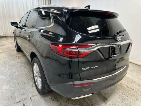 Used 2020 Buick Enclave Essence w/ Sound and Sites Package image 2
