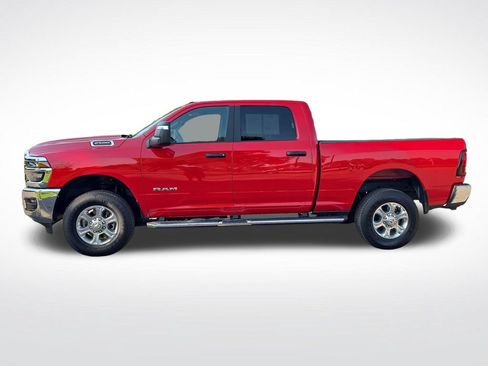 Used 2026 RAM 2500 Big Horn AWD/4WD image 2