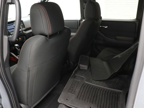 Used 2023 Nissan Frontier PRO-4X w/ Pro Convenience Package image 15