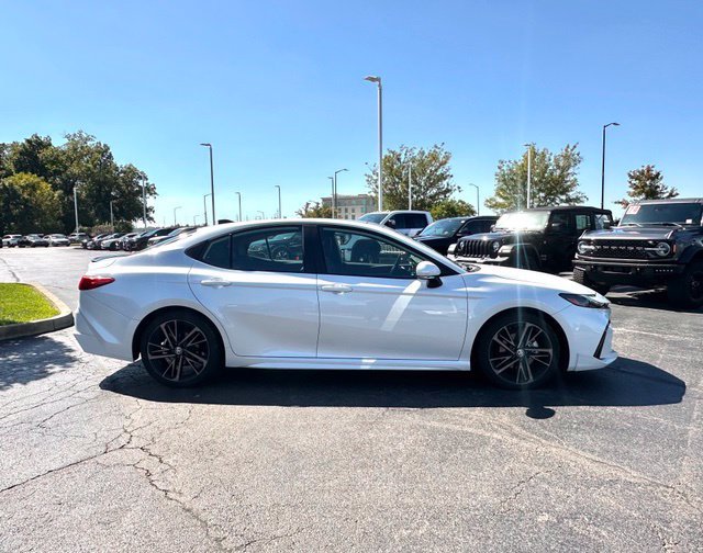 Used 2025 Toyota Camry XSE FWD image 15