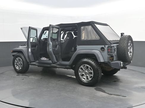 Used 2015 Jeep Wrangler Unlimited Sport w/ Quick Order Package 24S AWD/4WD image 43
