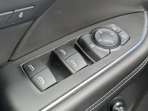 Used 2023 Buick Envision Essence w/ Sport Touring Package image 25