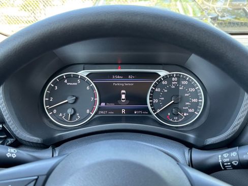 Used 2025 Nissan Sentra SV FWD image 35