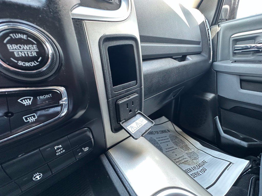 Used 2019 RAM 1500 Warlock AWD/4WD image 25