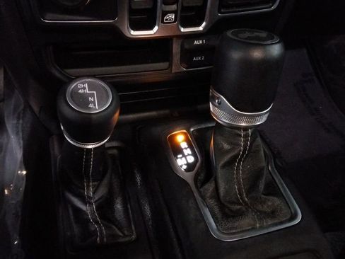 Used 2021 Jeep Wrangler Unlimited Sahara w/ Uconnect 4C Nav & Sound Group image 21