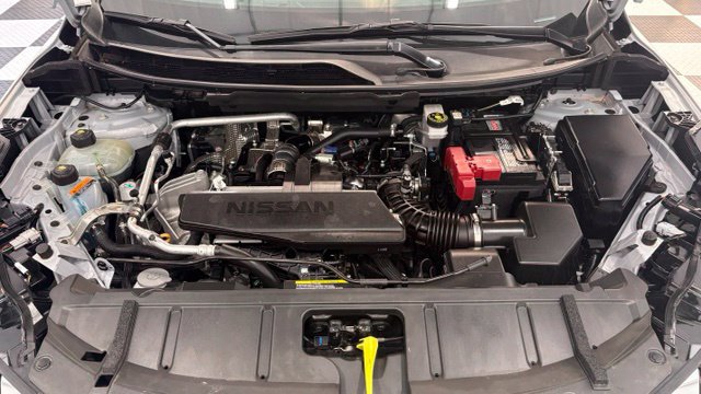 Used 2025 Nissan Rogue SV AWD/4WD image 10