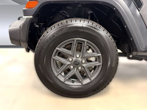 Used 2024 Jeep Wrangler Unlimited Sport AWD/4WD image 11