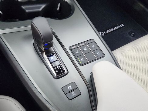 New 2026 Lexus UX 300h FWD image 12