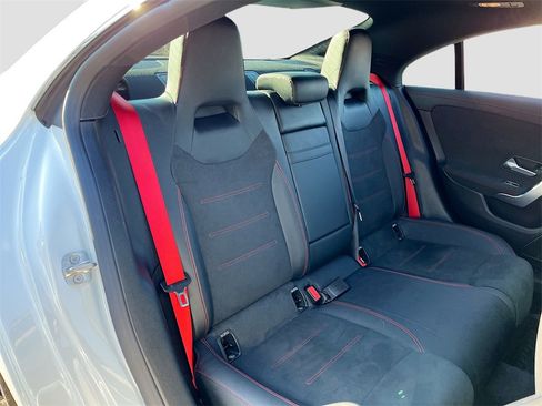 Used 2024 Mercedes-Benz CLA 35 AMG 4MATIC image 24