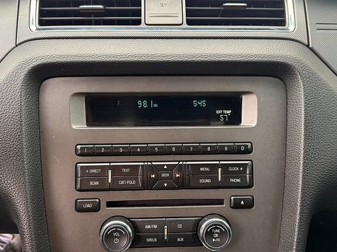 Used 2010 Ford Mustang Coupe image 18