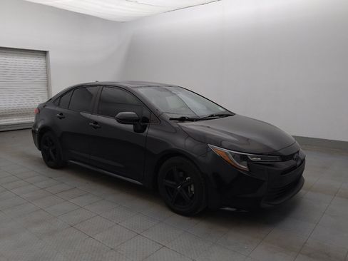 Used 2023 Toyota Corolla LE FWD image 11