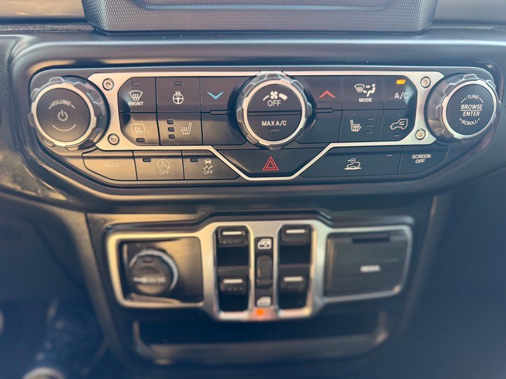 Used 2022 Jeep Gladiator Sport AWD/4WD image 14