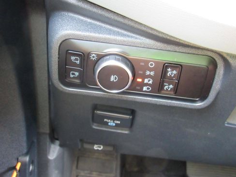 Used 2023 Ford Bronco Badlands image 18