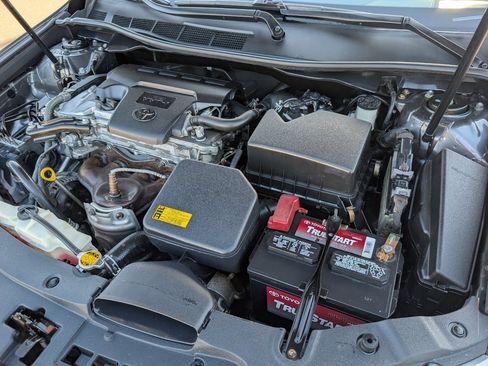 Used 2012 Toyota Camry LE FWD image 20
