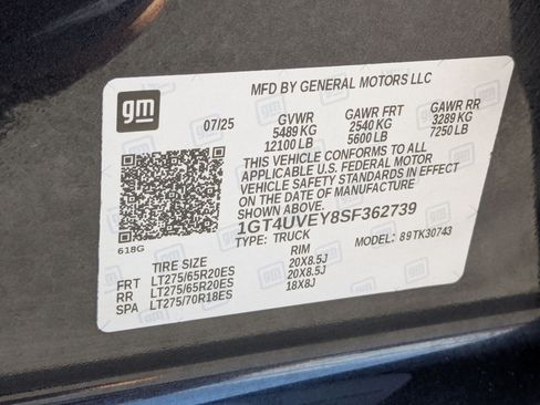 Certified 2025 GMC Sierra 3500 AT4 w/ AT4 Premium Plus Package AWD/4WD image 37