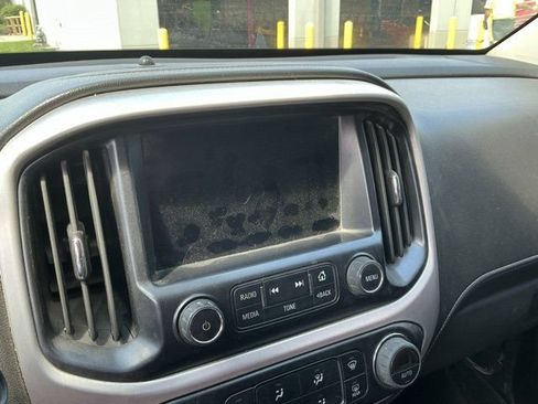 Used 2015 GMC Canyon SLE w/ SLE Convenience Package RWD image 27