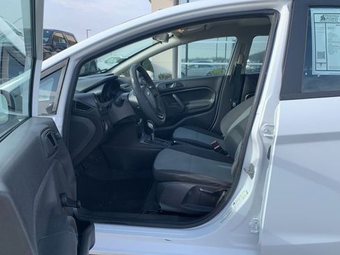 Used 2016 Ford Fiesta S image 9