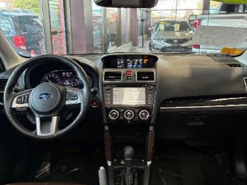 Used 2018 Subaru Forester 2.5i Touring image 29