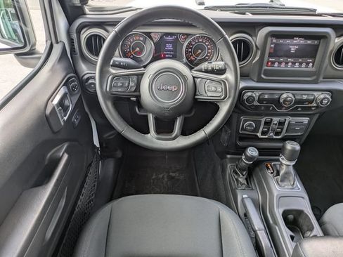 Used 2022 Jeep Wrangler Unlimited Sport AWD/4WD image 15