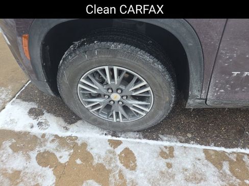 Used 2024 Chevrolet Traverse LT w/ Trailering Package image 7