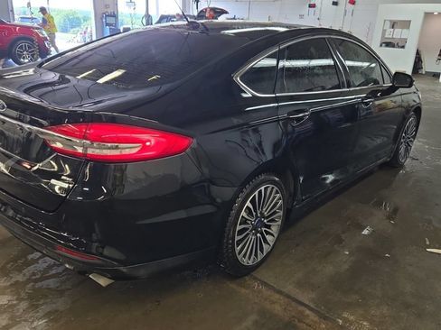 Used 2018 Ford Fusion SE w/ Fusion SE Technology Package FWD image 10