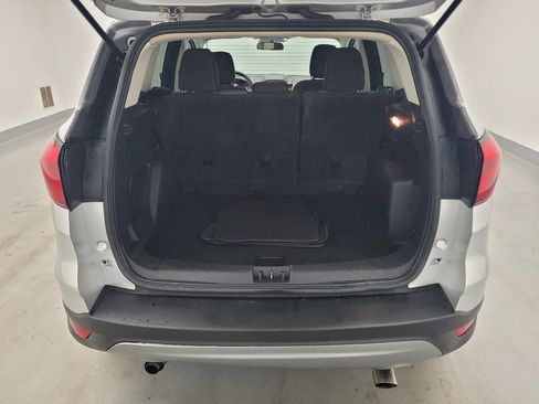 Used 2019 Ford Escape SE FWD image 29