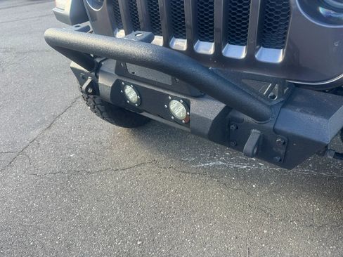 Used 2018 Jeep Wrangler Unlimited Sport S image 20