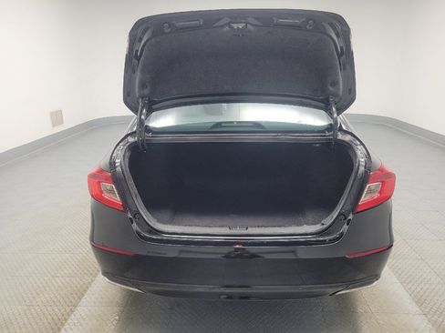 Used 2019 Honda Accord LX image 29