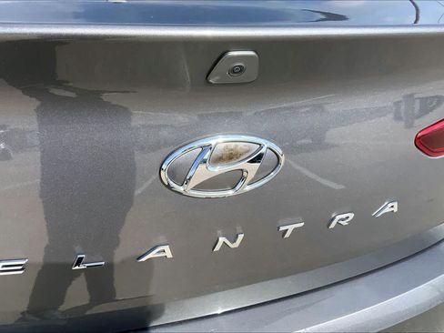 Used 2020 Hyundai Elantra Value Edition w/ Cargo Package (C1) FWD image 30