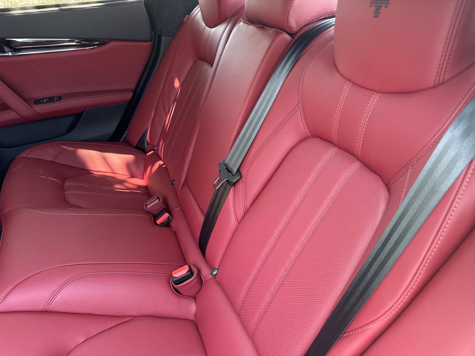 Used 2022 Maserati Quattroporte Modena RWD image 23