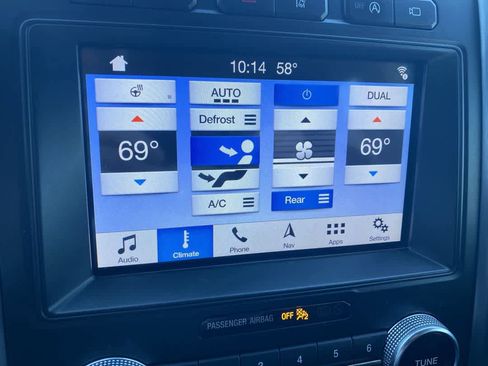 Used 2019 Ford Expedition Platinum image 18