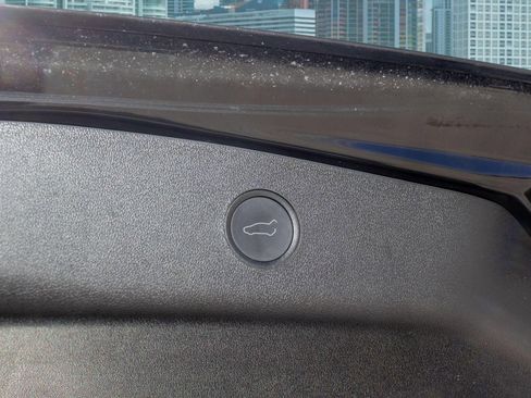 Used 2022 Tesla Model 3 RWD image 10